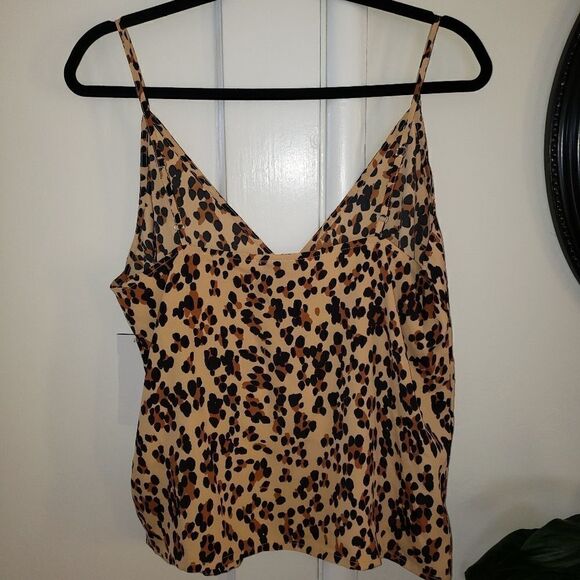 Q&A Animal Print Wrap Spaghetti Strap Top - Picture 6 of 6
